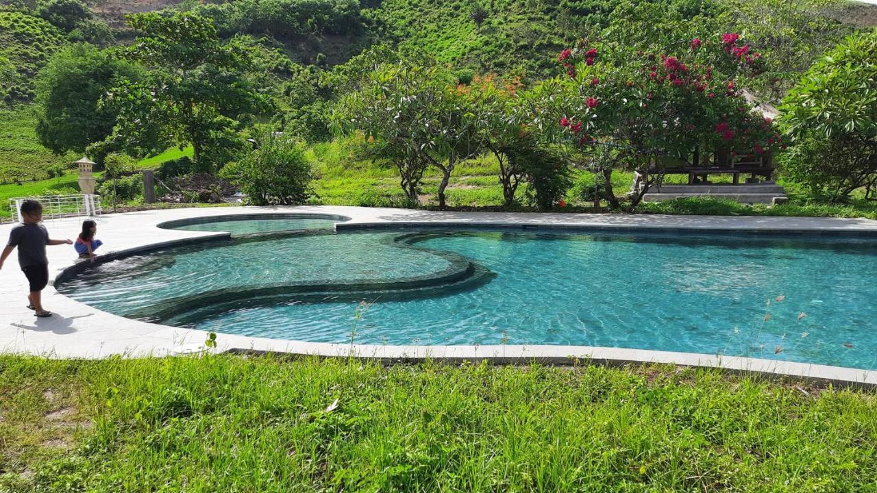 Lombok Villas, Villa Kurakura Labuhanpoh エクステリア 写真